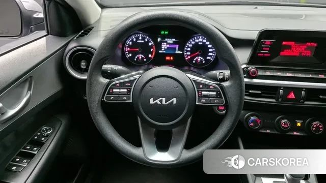 Kia The New K3 2nd generation 2022 Серебристо-серый из Кореи, фото 4