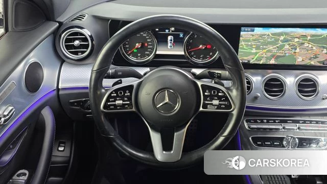 Mercedes-Benz E-Class W213 2020 Белый из Кореи, фото 4