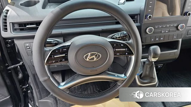Hyundai Staria 2023 Черный из Кореи, фото 4