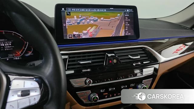 BMW 5 Series (G30) 2020 Белый из Кореи, фото 4