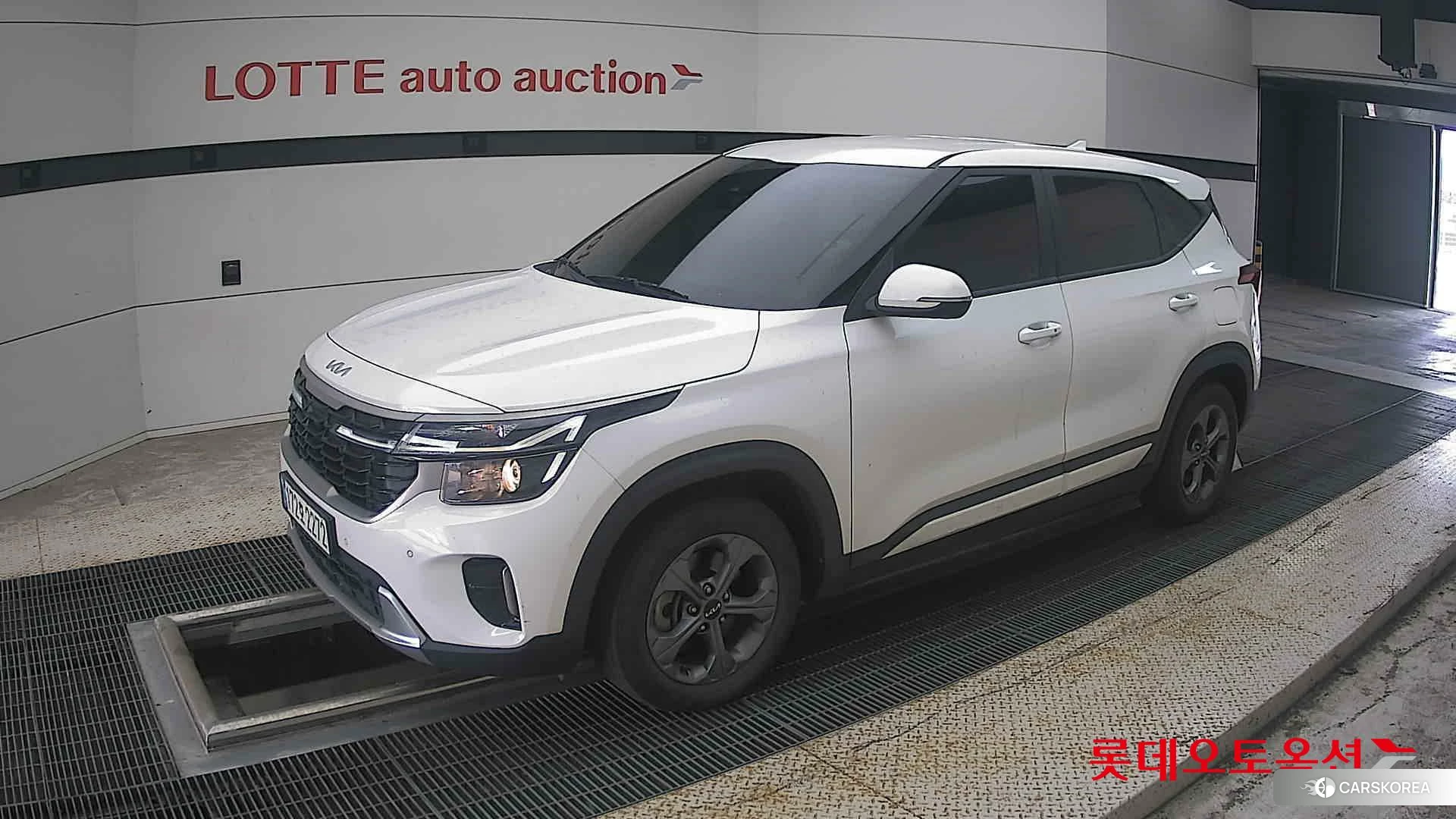 Kia Seltos 2023 Snow White Pearl (optional) из Кореи, фото 4