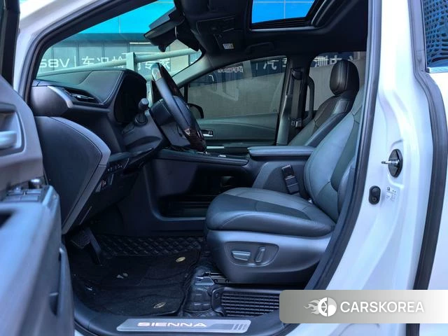 Toyota Sienna 2025 Белый из Китая, фото 4