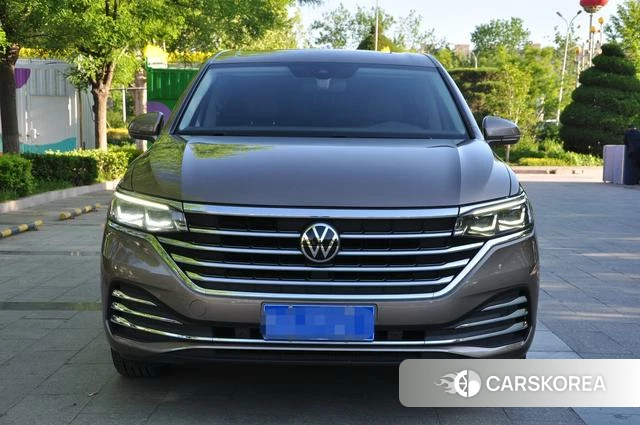 Volkswagen Viloran 2023 Шампань из Китая, фото 4