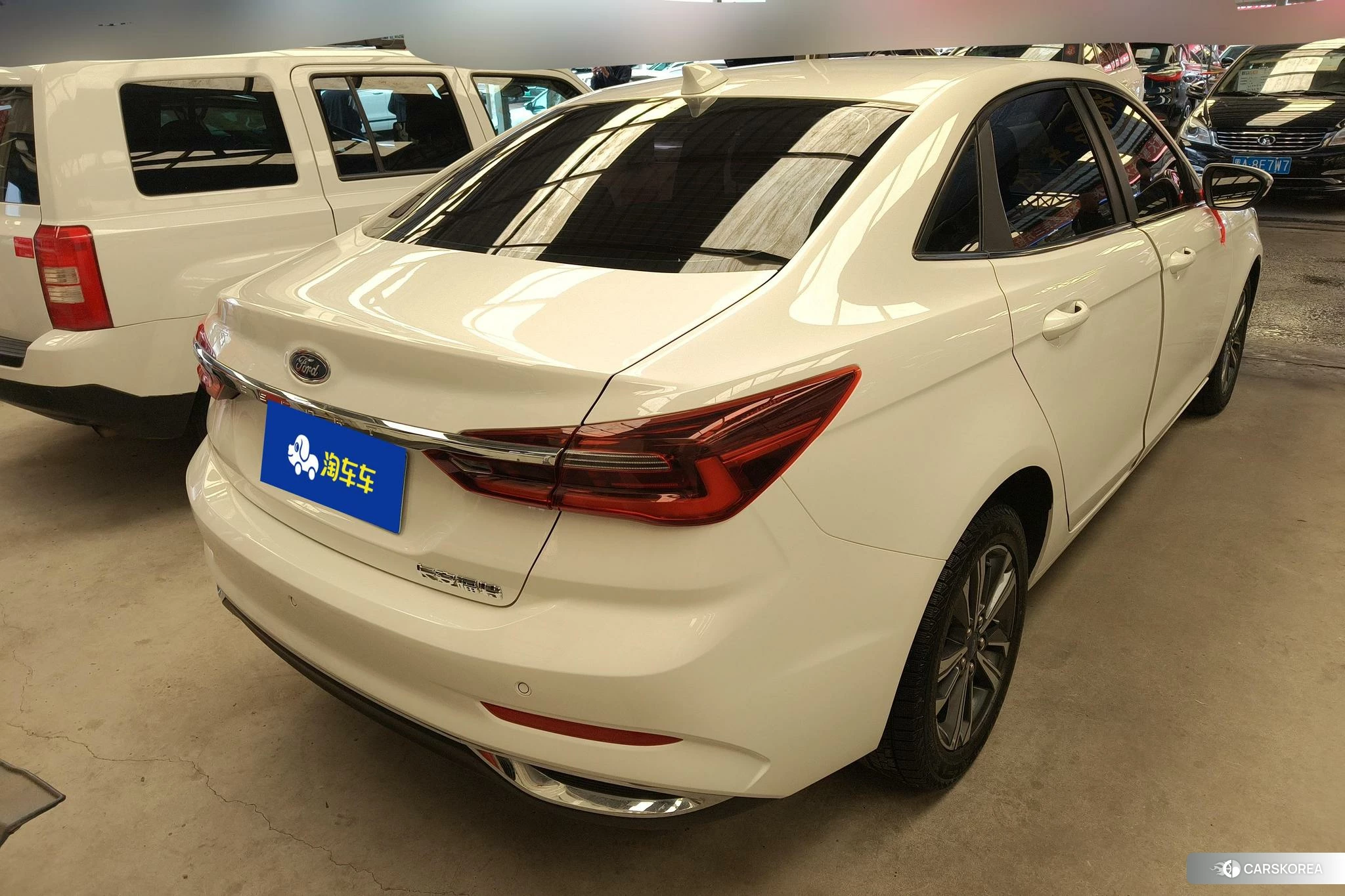 Ford Escort 2021 Белый из Китая, фото 4