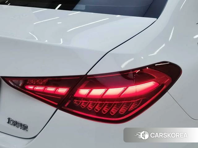 Mercedes-Benz C-class 2024 Белый из Китая, фото 4