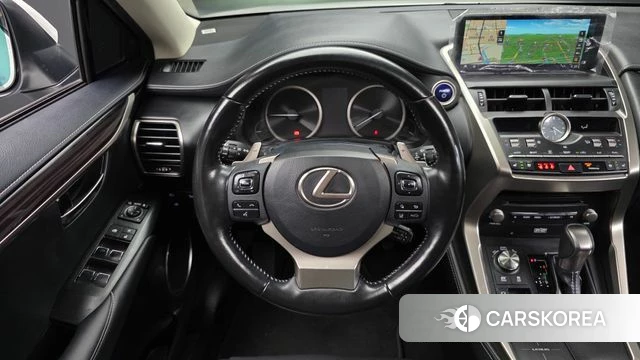 Lexus NX300h 2019 Белый из Кореи, фото 4