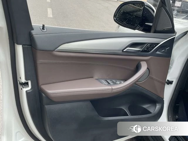 BMW iX3 2021 Белый из Китая, фото 4