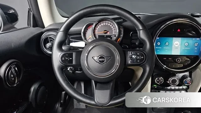 Mini Cooper 2021 Жемчужный цвет из Кореи, фото 4