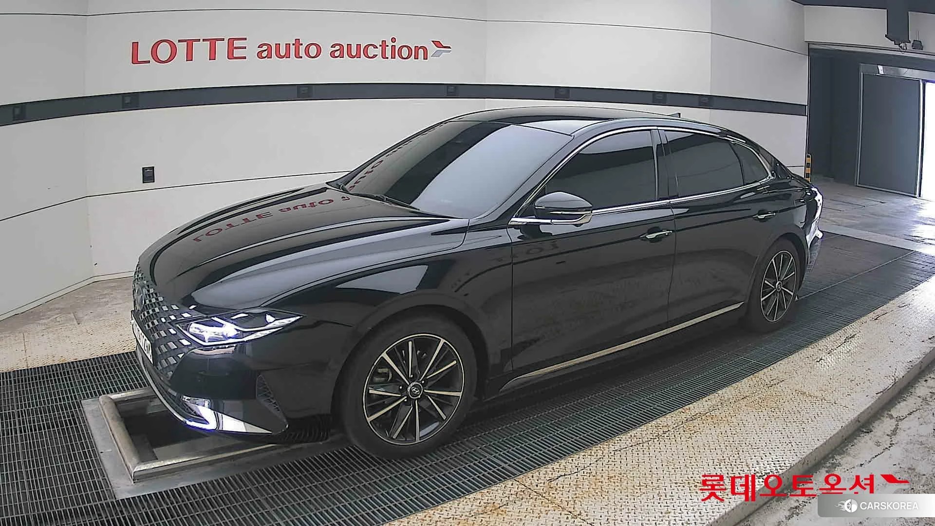 Hyundai Grandeur 2023 Abyss Black Pearl из Кореи, фото 4