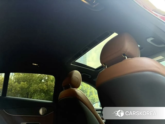 Mercedes-Benz GLC 2021 Красный из Китая, фото 4