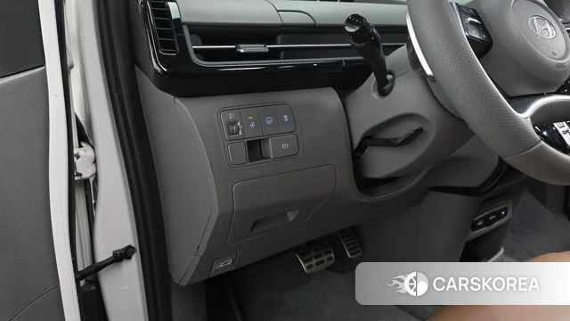Hyundai Staria 2024 Белый из Кореи, фото 4