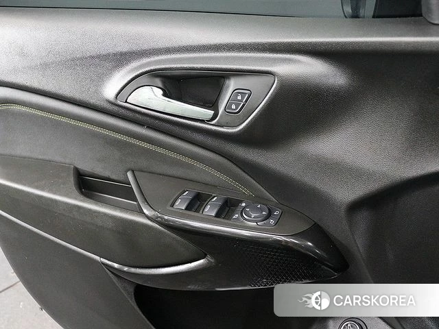 Chevrolet (GM Daewoo) Trax Crossover 2023 Светло-зеленый из Кореи, фото 4
