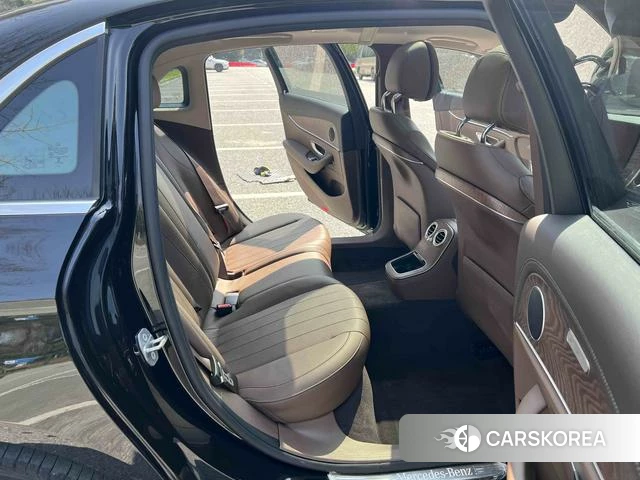 Mercedes-Benz E-Class 2021 Черный из Китая, фото 4