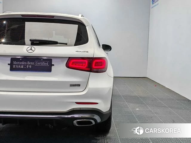 Mercedes-Benz GLC 2021 Белый из Китая, фото 4