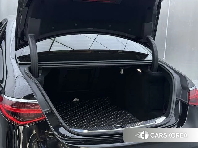 Mercedes-Benz S-Class 2023 Черный из Китая, фото 4