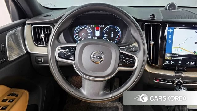 Volvo XC60 second Generation 2020 Белый из Кореи, фото 4