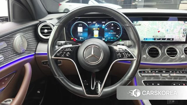 Mercedes-Benz E-Class W213 2022 Белый из Кореи, фото 4
