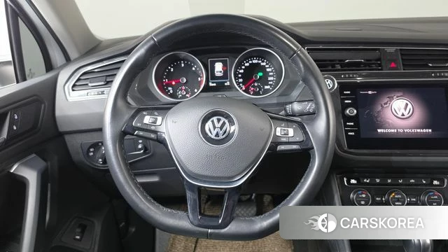 Volkswagen Tiguan second Generation 2020 Белый из Кореи, фото 4