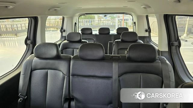 Hyundai Staria 2022 Белый из Кореи, фото 4
