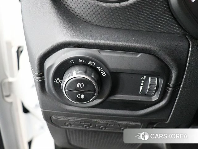 Jeep Wrangler (JL) 2024 Белый из Кореи, фото 4