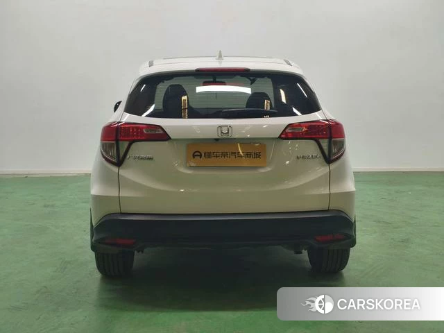 Honda Vezel 2021 Белый из Китая, фото 4