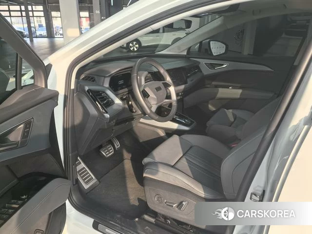Audi Q5L 2024 Белый из Китая, фото 4