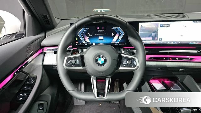 BMW 5 Series (G60) 2025 Белый из Кореи, фото 4