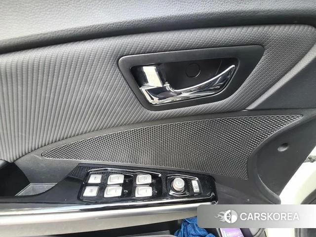 Ssangyong Tivoli Armor 2018 Белый из Кореи, фото 4