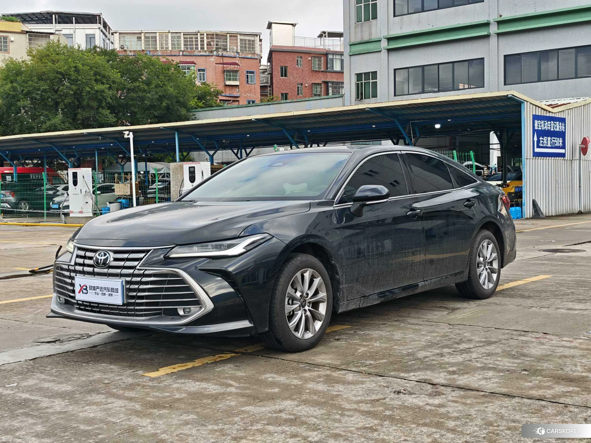 Toyota Avalon 2024 Черный из Китая, фото 4