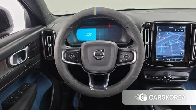 Volvo C40 Richards 2022 Белый из Кореи, фото 4