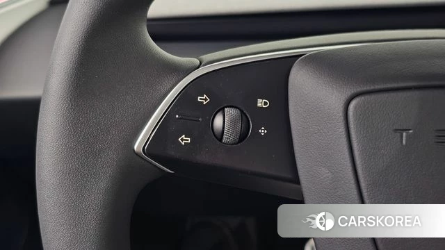 Tesla Model 3 2024 Белый из Кореи, фото 4