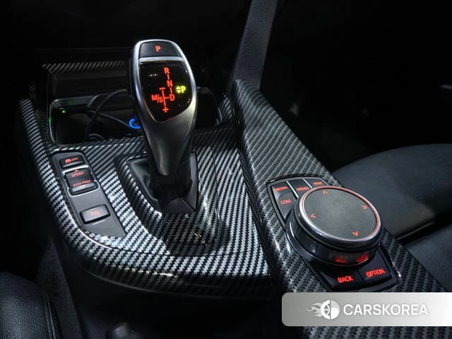 BMW 3 Series (F30) 2018 Белый из Кореи, фото 4