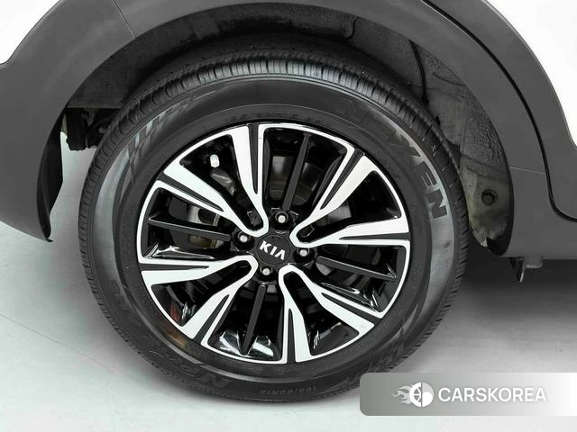 Kia KX1 2021 Белый из Китая, фото 4