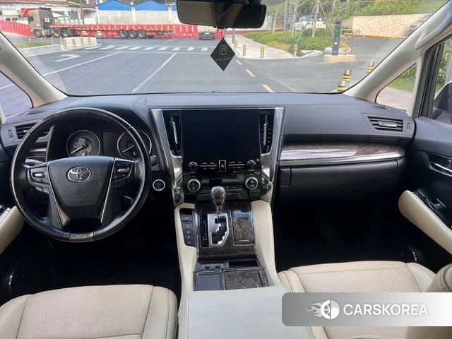 Toyota Alphard 2021 Белый из Китая, фото 4