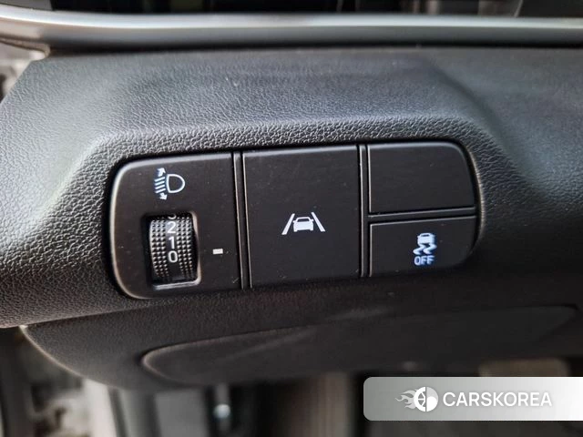 Hyundai Avante (CN7) 2022 Серебристо-серый из Кореи, фото 4