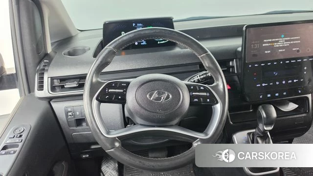 Hyundai Staria 2023 Черный из Кореи, фото 4