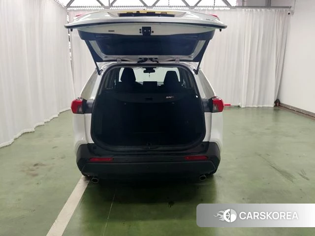 Toyota RAV4 2024 Белый из Китая, фото 4