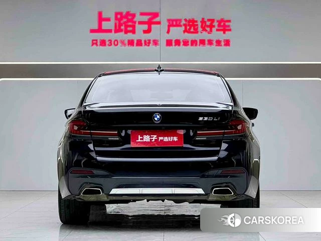 BMW 5 series 2021 Черный из Китая, фото 4