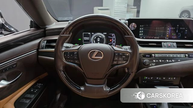 Lexus ES300h 7th generation 2020 Белый из Кореи, фото 4