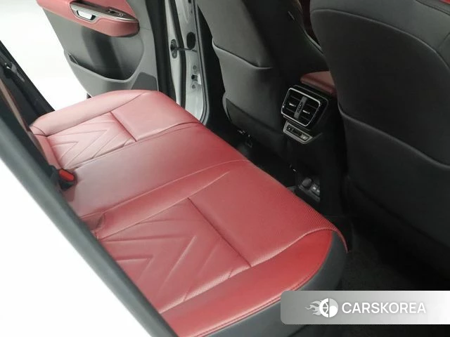 Lexus NX450h + 2nd generation 2025 Белый из Кореи, фото 4