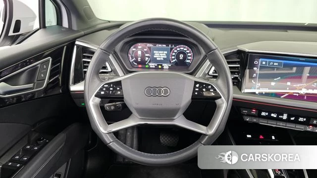 Audi Q4 e-Tron (F4) 2022 Белый из Кореи, фото 4