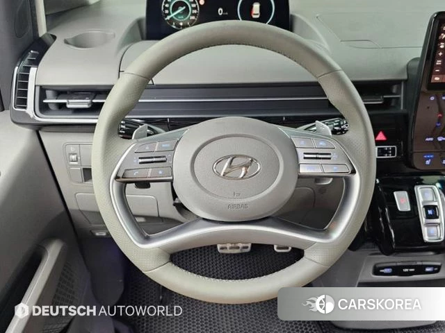 Hyundai Staria 2023 Серебряный из Кореи, фото 4