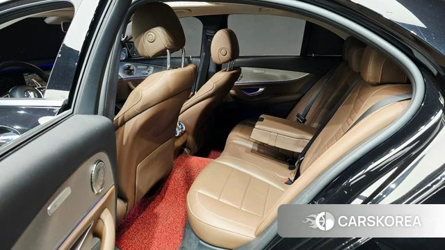 Mercedes-Benz E-Class W213 2019 Черный из Кореи, фото 4