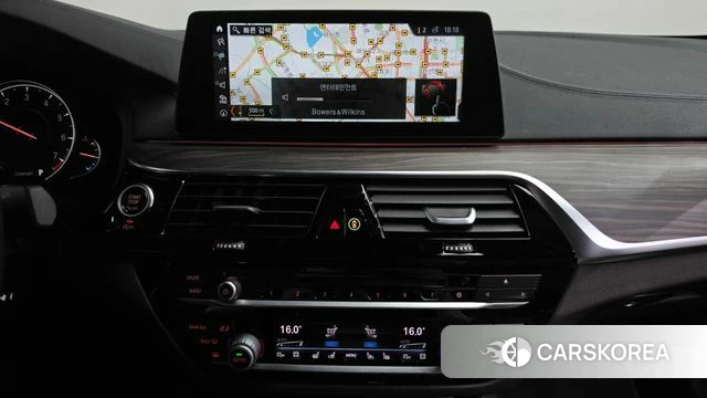 BMW 5 Series (G30) 2018 Белый из Кореи, фото 4