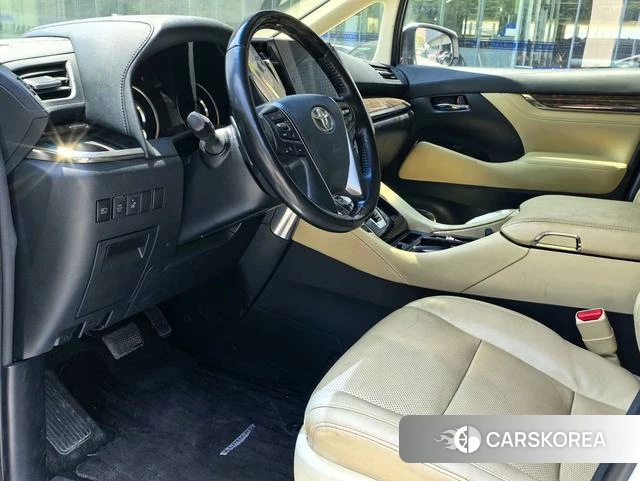 Toyota Alphard 2023 Белый из Китая, фото 4