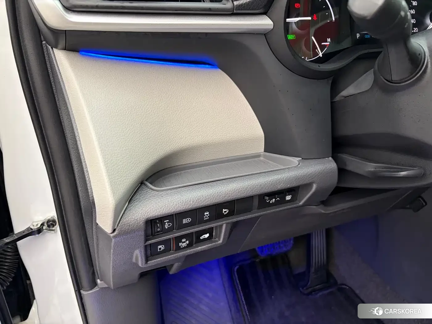 Toyota Granvia 2024 Белый из Китая, фото 4