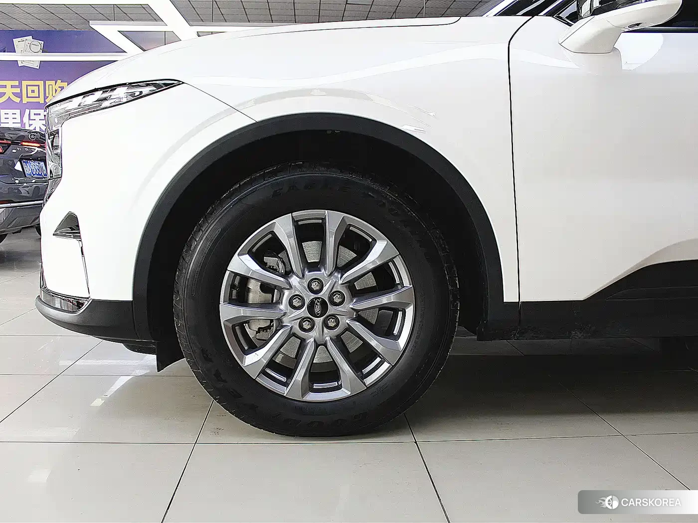 Ford Edge 2026 Белый из Китая, фото 4