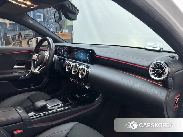 Mercedes-Benz A-Class 2021 Белый из Китая, фото 4