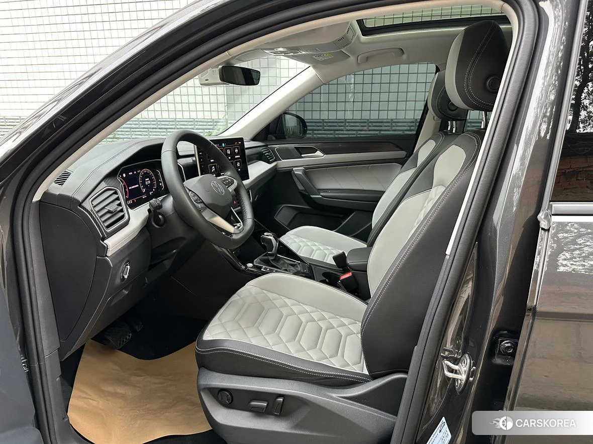 Volkswagen Tayron 2023 Темно-серый из Китая, фото 4