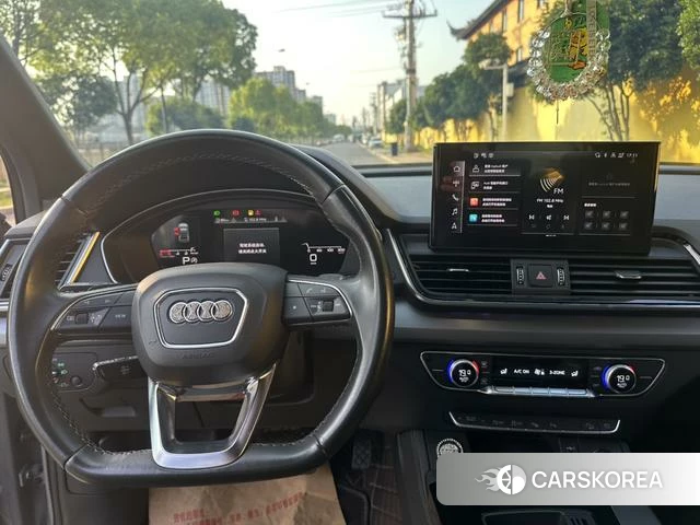 Audi Q5L 2021 Серебристо-серый из Китая, фото 4